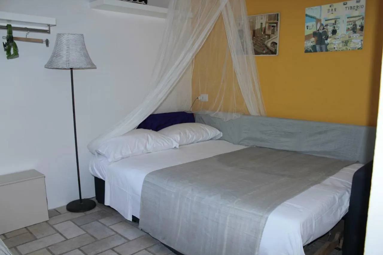 Casa Maia Hotel Carloforte  Vakantiehuis Carloforte (Isola di San Pietro)